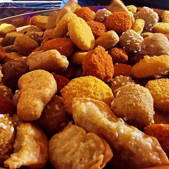 Frietwagen eindhoven, Bak met snacks